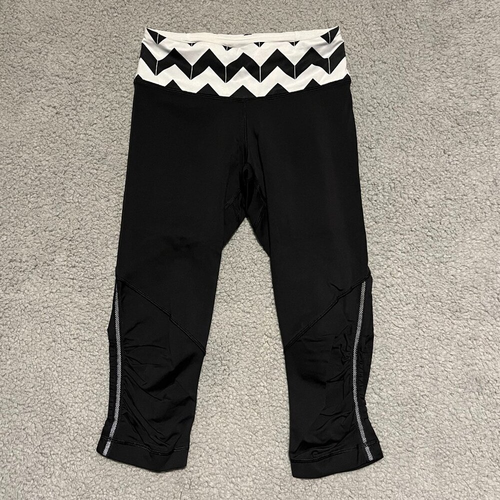 Lululemon Crop Size 4